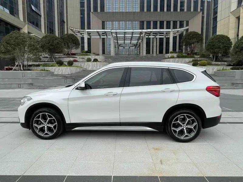 BMW X1 2019 sDrive18Li Premium — миниатюра 4