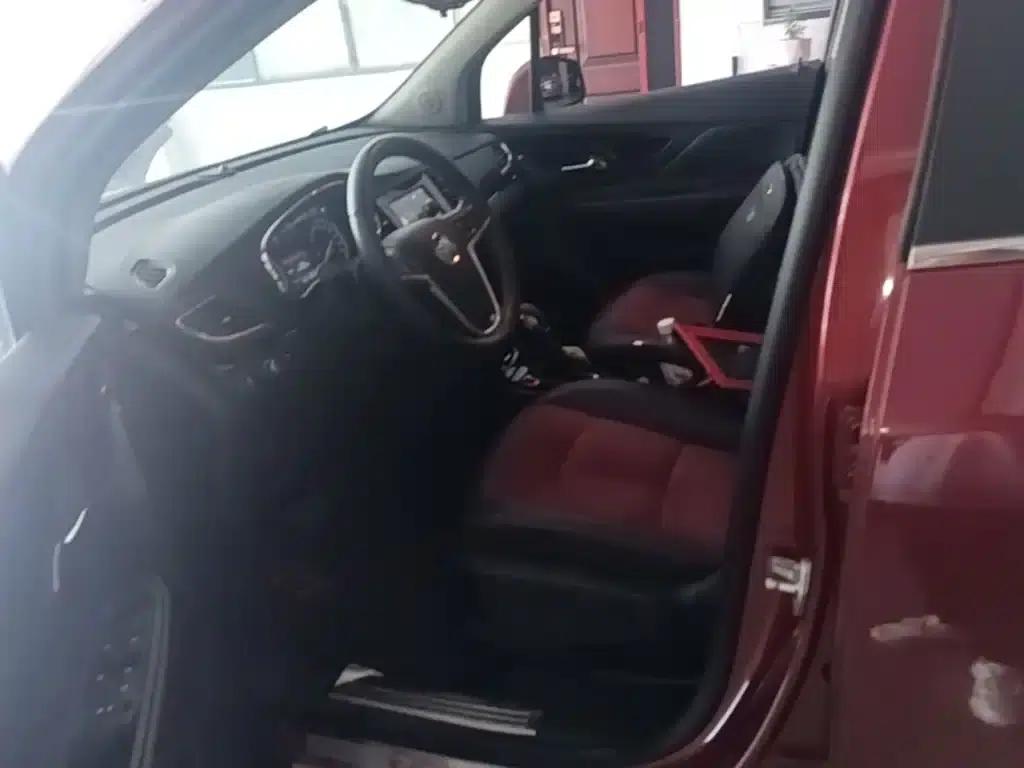 2016 Buick Encore 18T Automatic 2WD Urban Elite — миниатюра 15