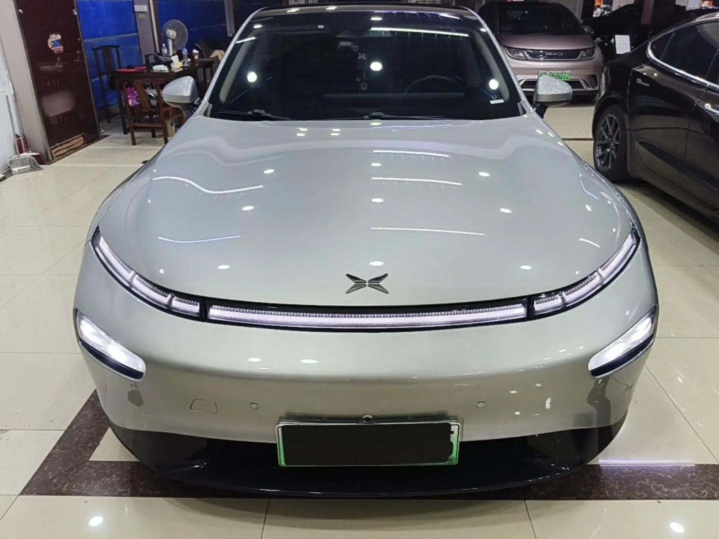 XPeng P7 2022 625E — миниатюра 2