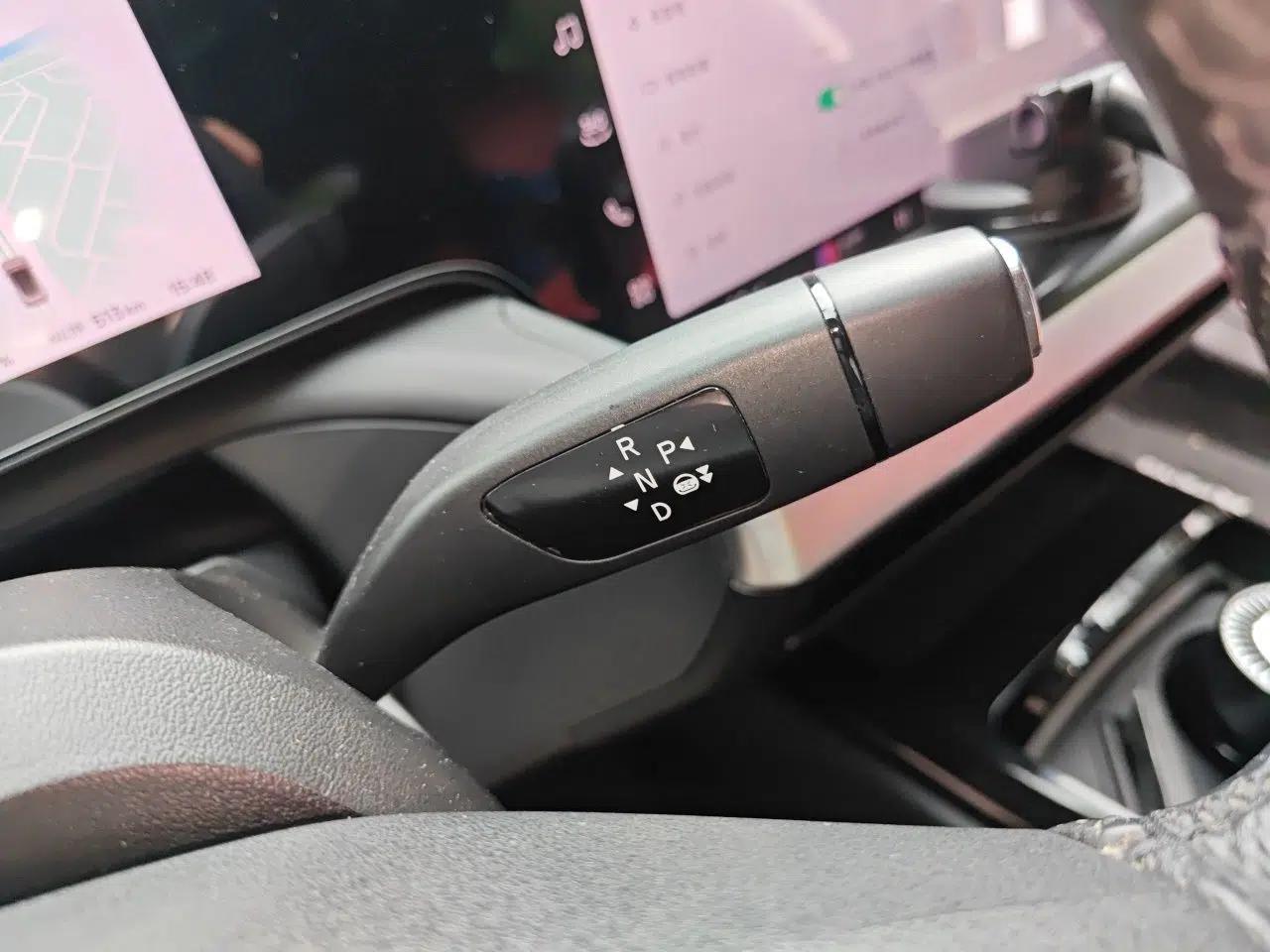 XPeng P7 2020 670E — миниатюра 14
