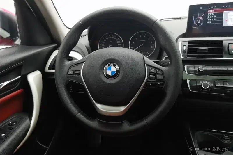 BMW 1 Series (Imported) 2016 118i Leading Edition — миниатюра 14