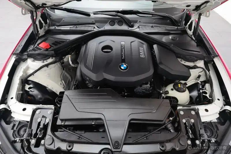 BMW 1 Series (Imported) 2016 118i Leading Edition — миниатюра 5