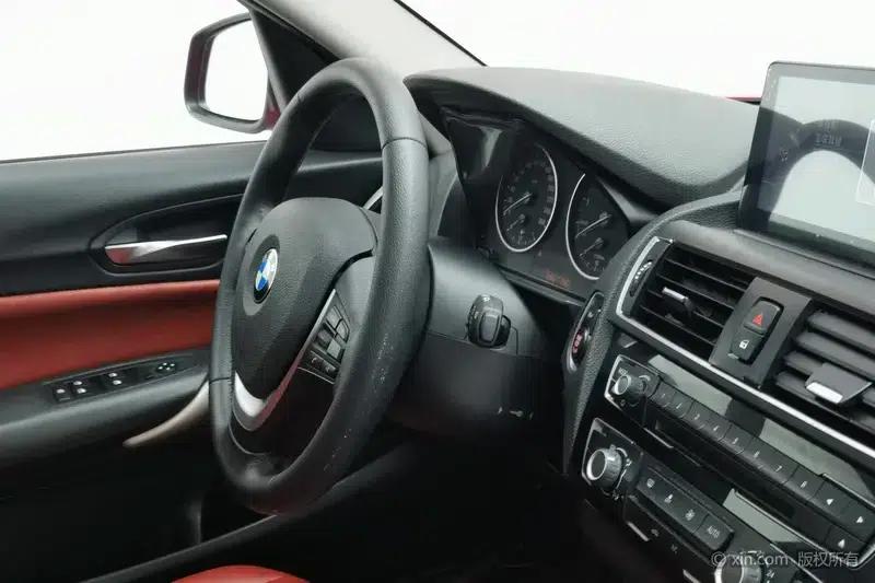 BMW 1 Series (Imported) 2016 118i Leading Edition — миниатюра 9