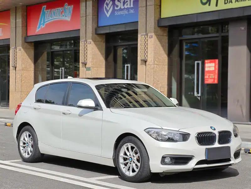 BMW 1 Series (Imported) 2018 118i Leading Edition — миниатюра 3
