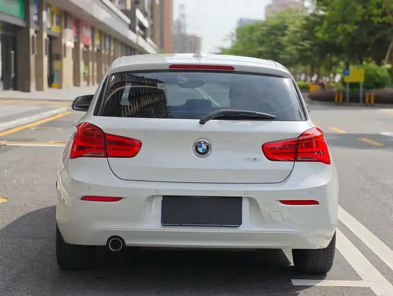 BMW 1 Series (Imported) 2018 118i Leading Edition — миниатюра 5