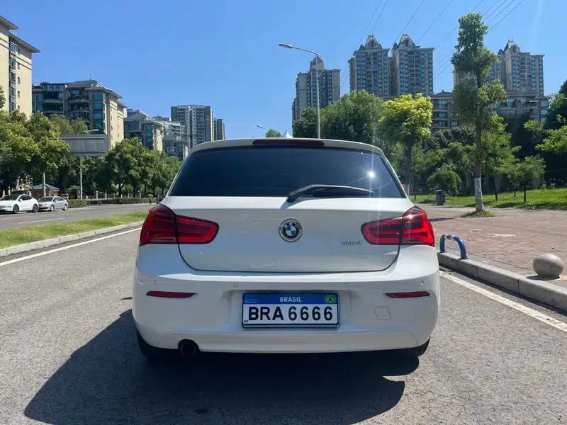 BMW 1 Series (Imported) 2015 118i Leading Edition — миниатюра 4