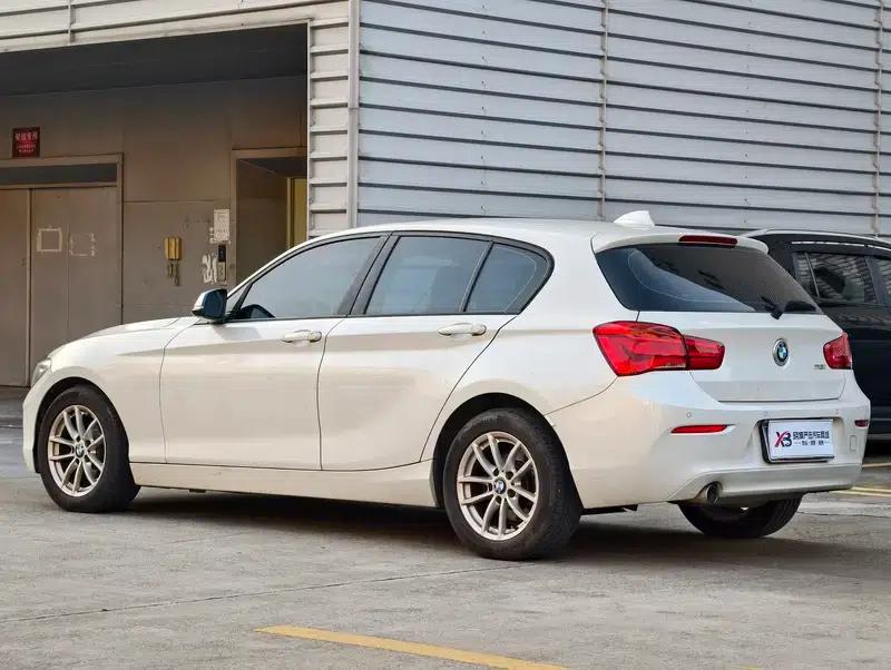 BMW 1 Series (Imported) 2018 118i Leading Edition — миниатюра 5