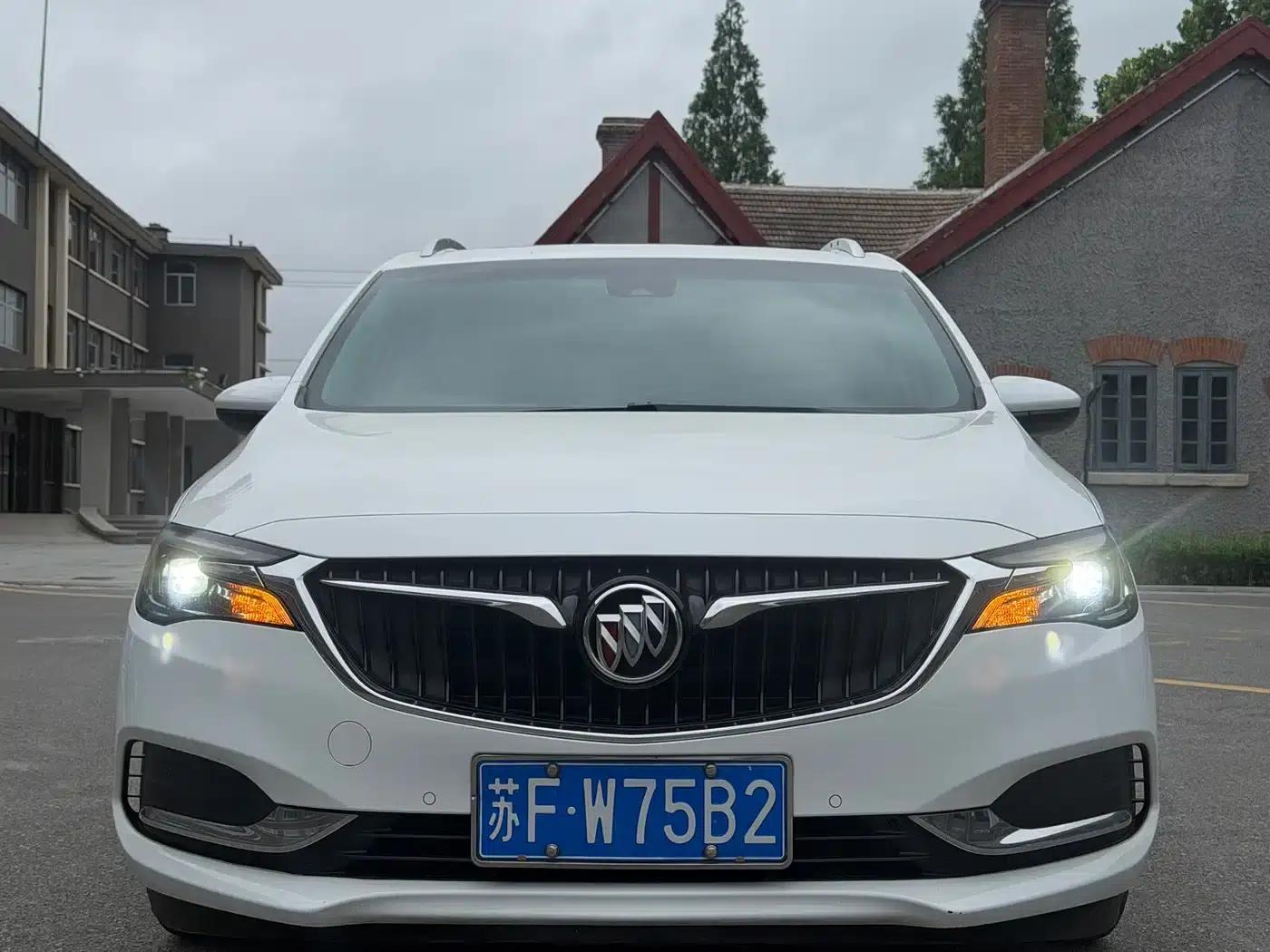 Buick GL6 2021 323T Mild Hybrid Connected Premium Edition — миниатюра 2