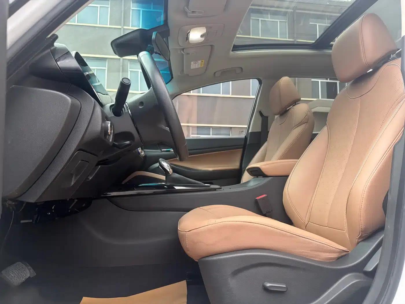 Buick GL6 2021 323T Mild Hybrid Connected Premium Edition — миниатюра 17