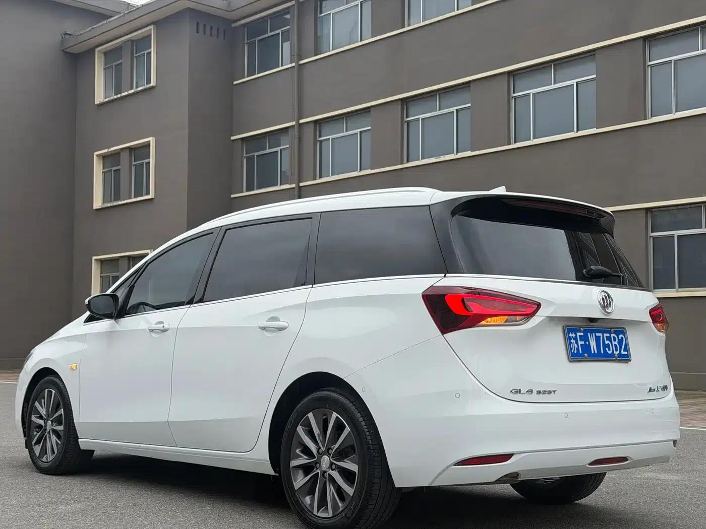 Buick GL6 2021 323T Mild Hybrid Connected Premium Edition — миниатюра 4