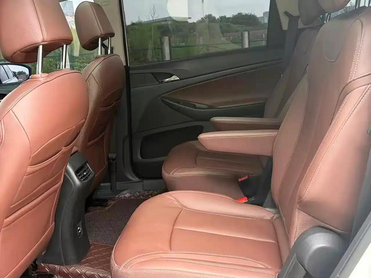 Buick GL6 2018 18T 6-seater Luxury — миниатюра 15