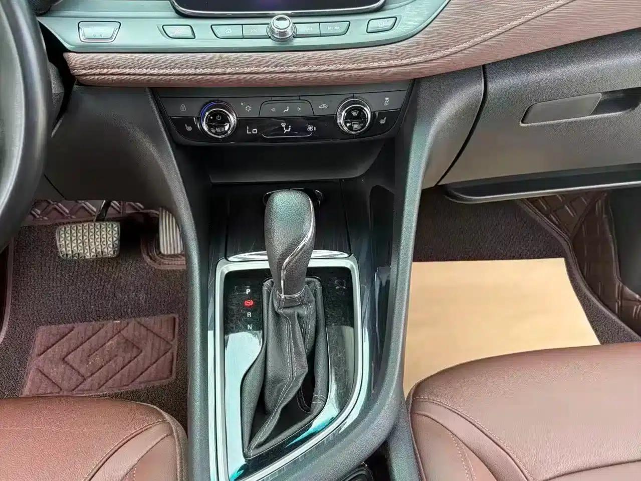 Buick GL6 2018 18T 6-seater Luxury — миниатюра 8