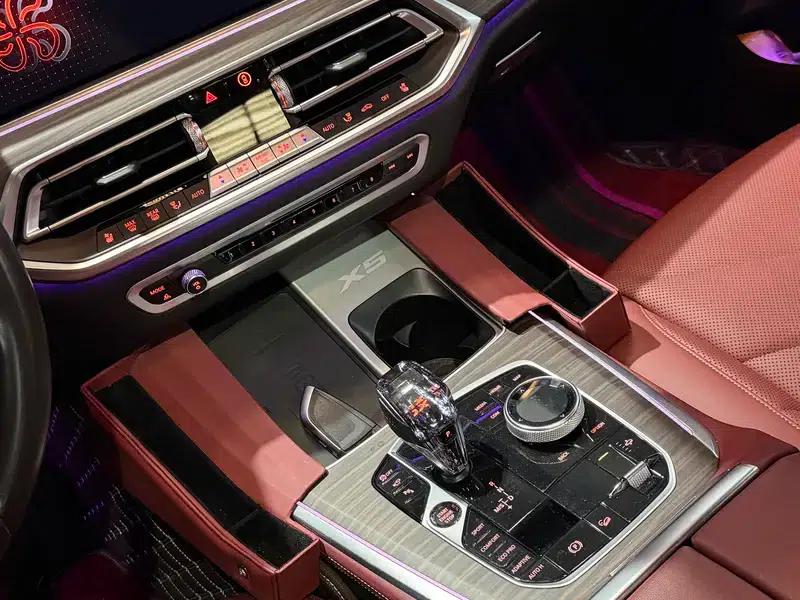 BMW X5 2022 xDrive 40Li Luxury M Sport Package — миниатюра 8