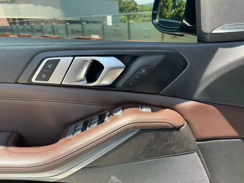 BMW X5 2022 xDrive 30Li M Sport Package — миниатюра 5
