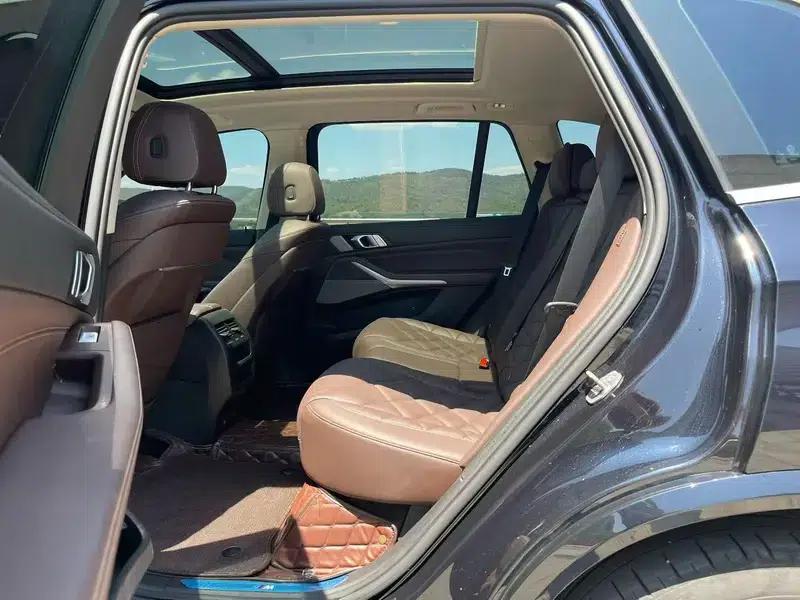 BMW X5 2022 xDrive 30Li M Sport Package — миниатюра 9