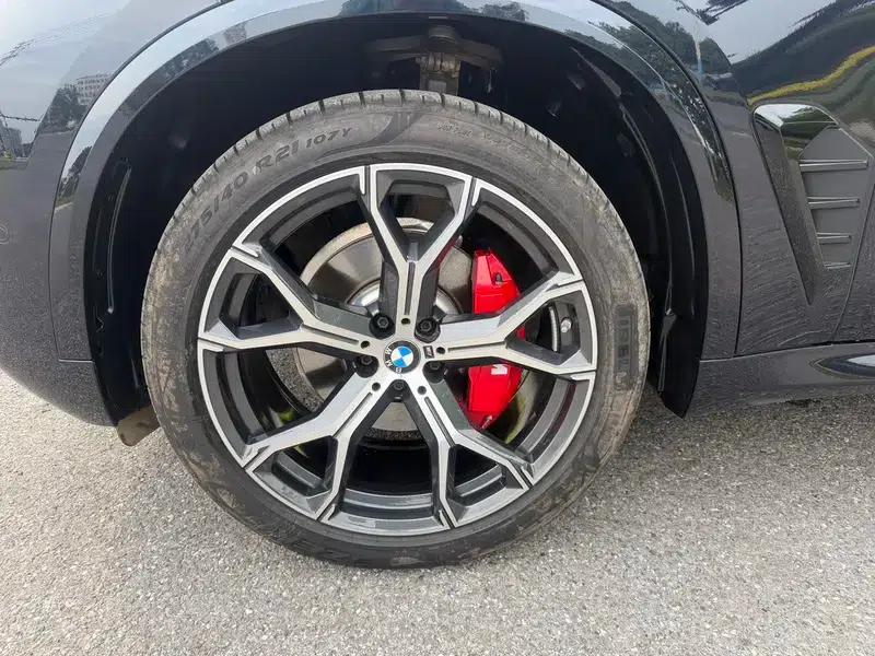 BMW X5 2023 xDrive30Li M Sport Package — миниатюра 7