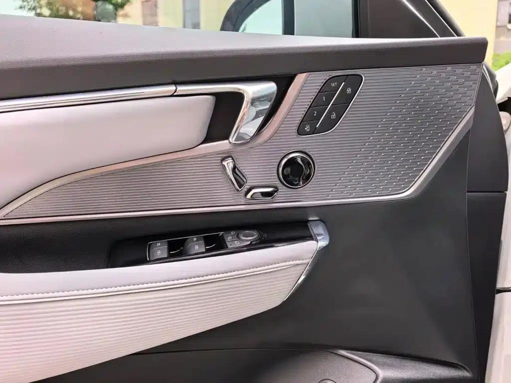 Buick E5 2023 Premium Standard Range Edition — миниатюра 12