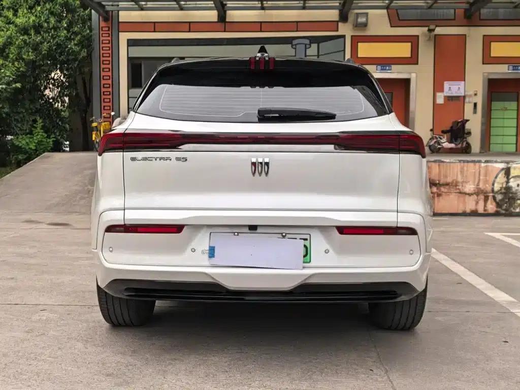 Buick E5 2023 Premium Standard Range Edition — миниатюра 18