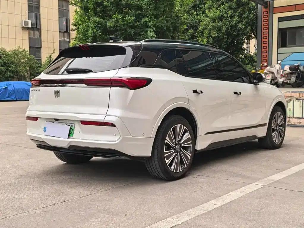 Buick E5 2023 Premium Standard Range Edition — миниатюра 19