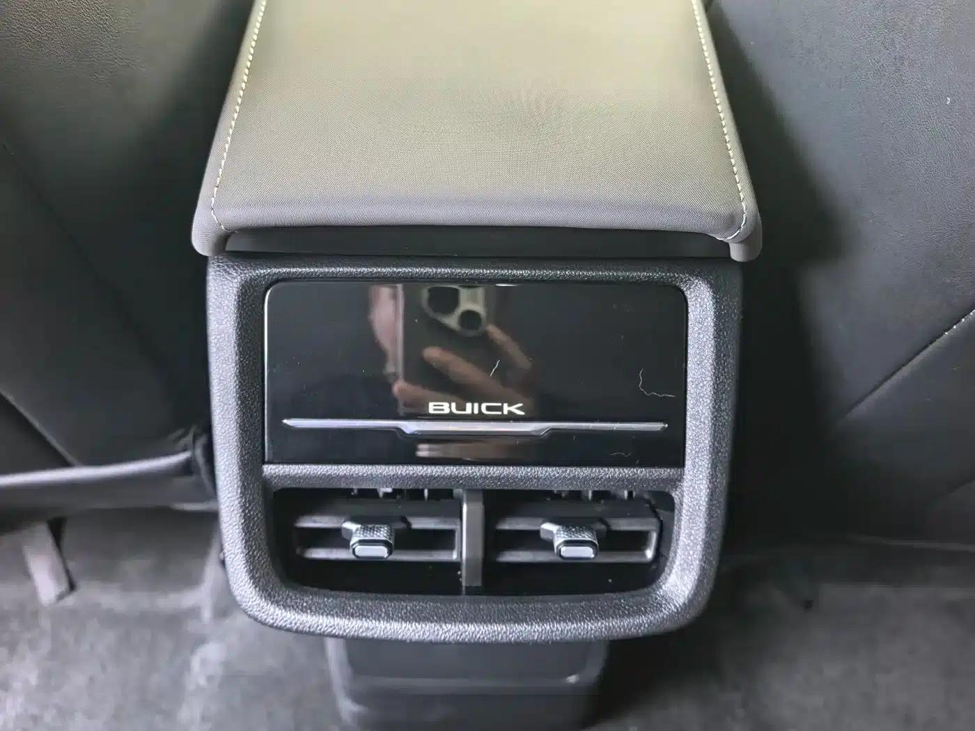 Buick E5 2024 Pioneer Pro Edition — миниатюра 12