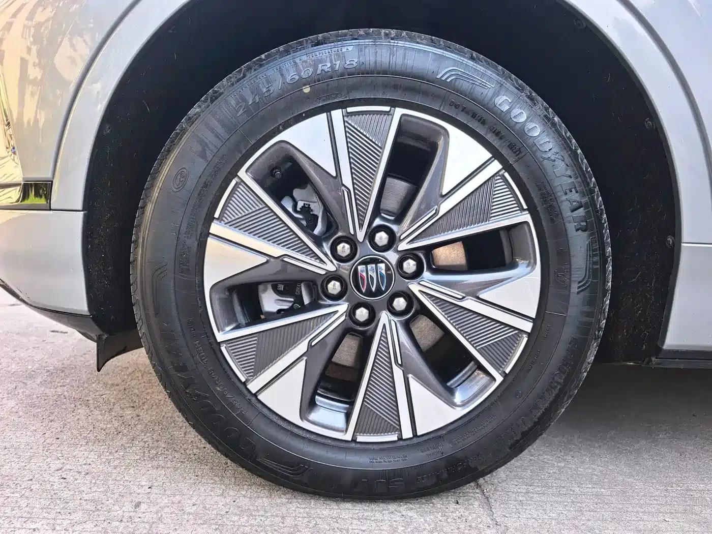 Buick E5 2024 Pioneer Pro Edition — миниатюра 22