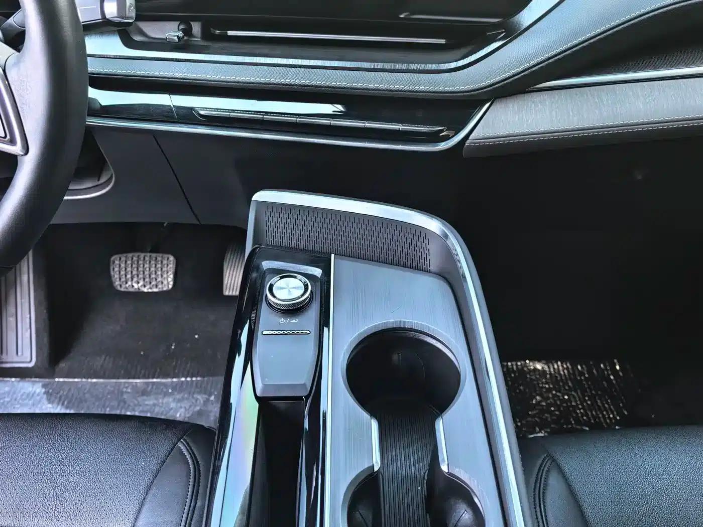 Buick E5 2024 Pioneer Pro Edition — миниатюра 10