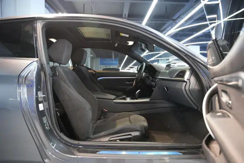 2019 BMW 4 Series 425i M Sport Package — миниатюра 21