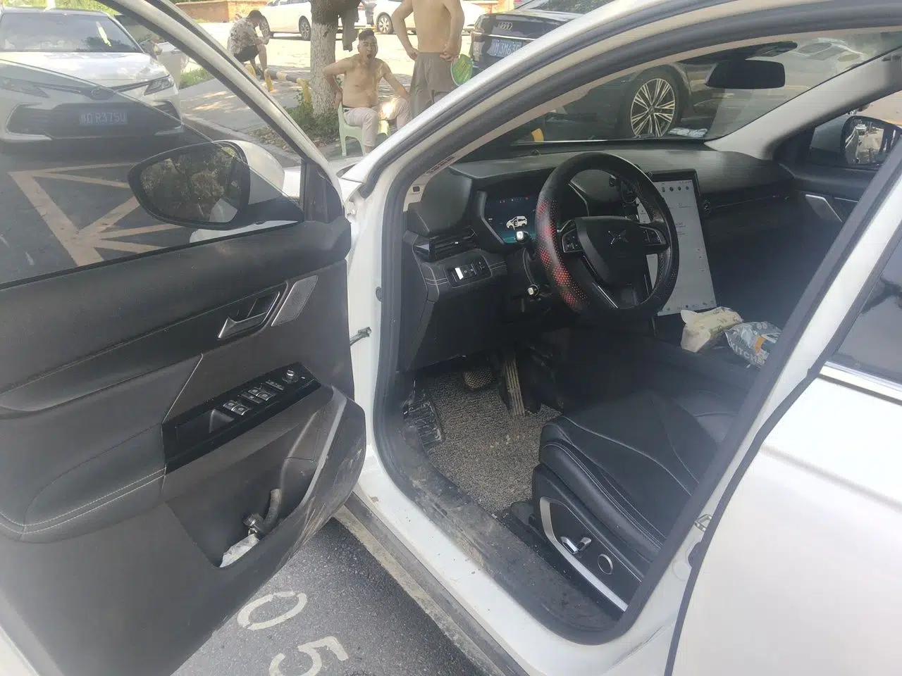 XPeng G3 2019 Smart Edition — миниатюра 13