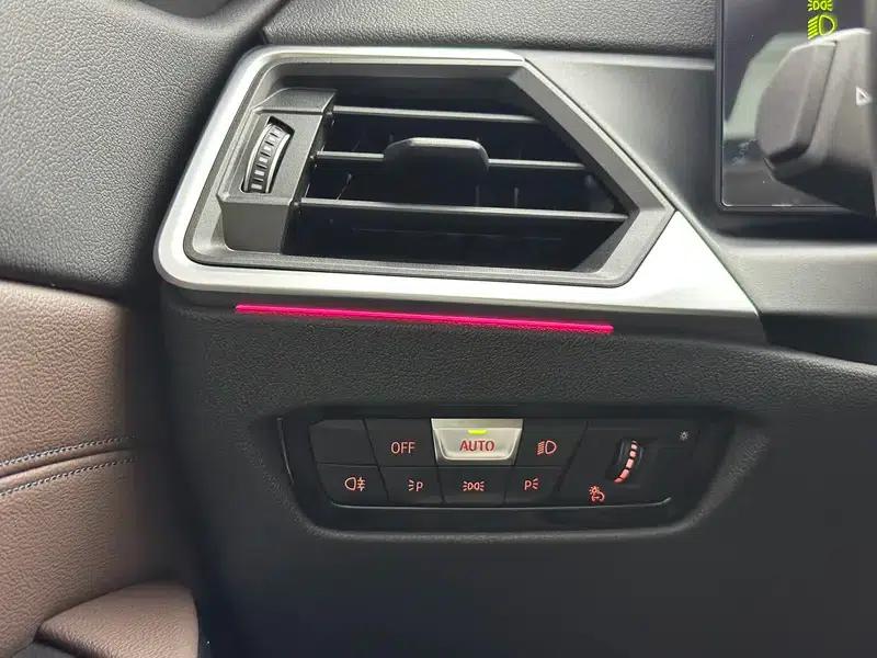 BMW i3 2022 eDrive35L — миниатюра 14