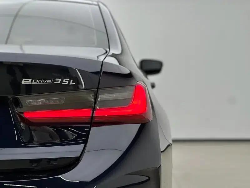BMW i3 2022 eDrive35L — миниатюра 8