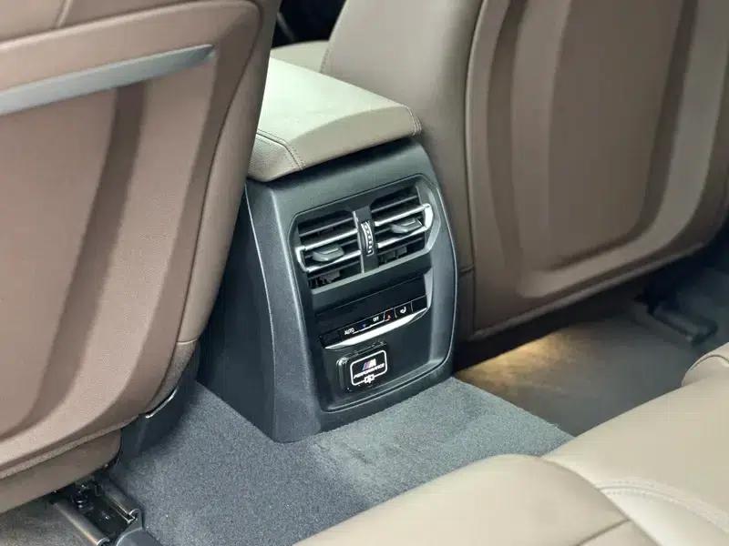 BMW i3 2022 eDrive35L — миниатюра 9