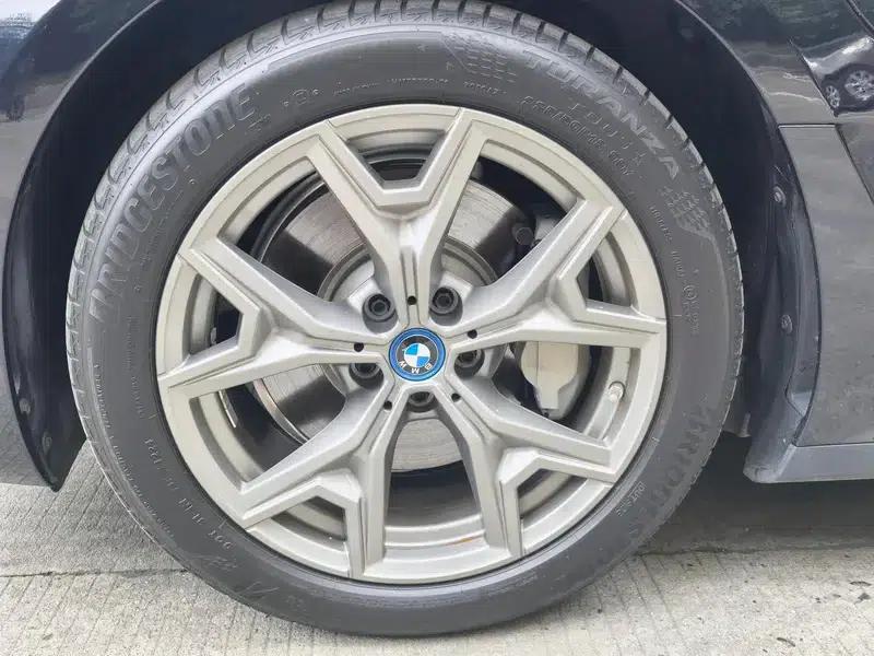 BMW i3 2023 eDrive35L — миниатюра 11