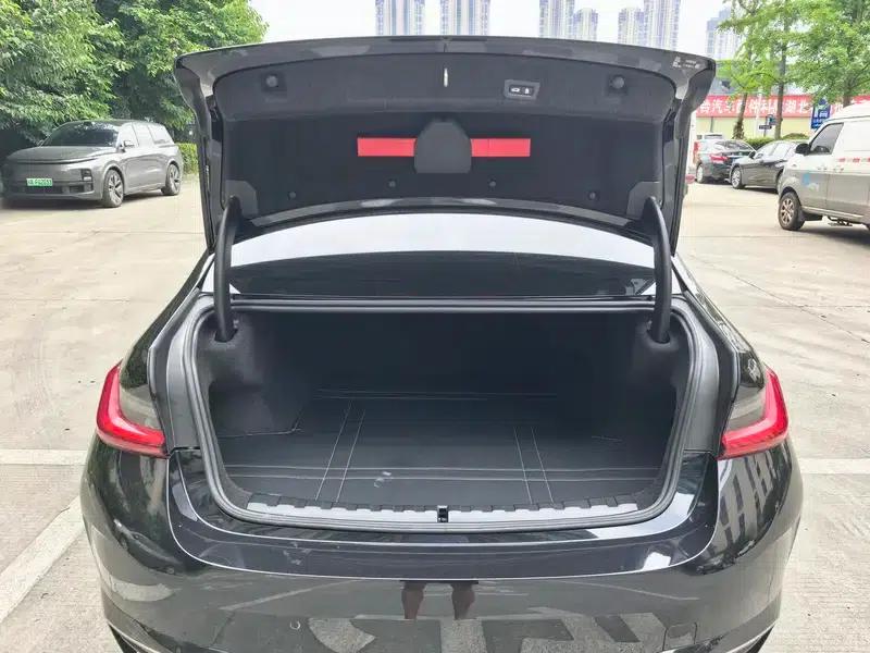BMW i3 2023 eDrive35L — миниатюра 17