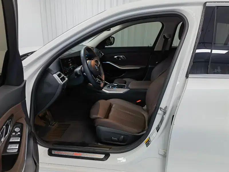 BMW i3 2025 eDrive35L — миниатюра 17