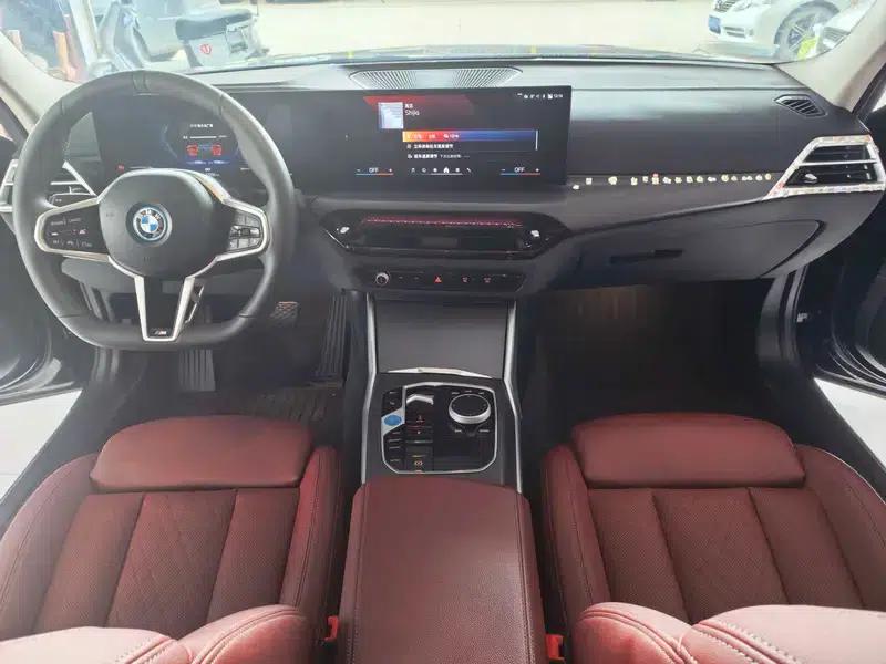 BMW i3 2025 eDrive35L — миниатюра 7