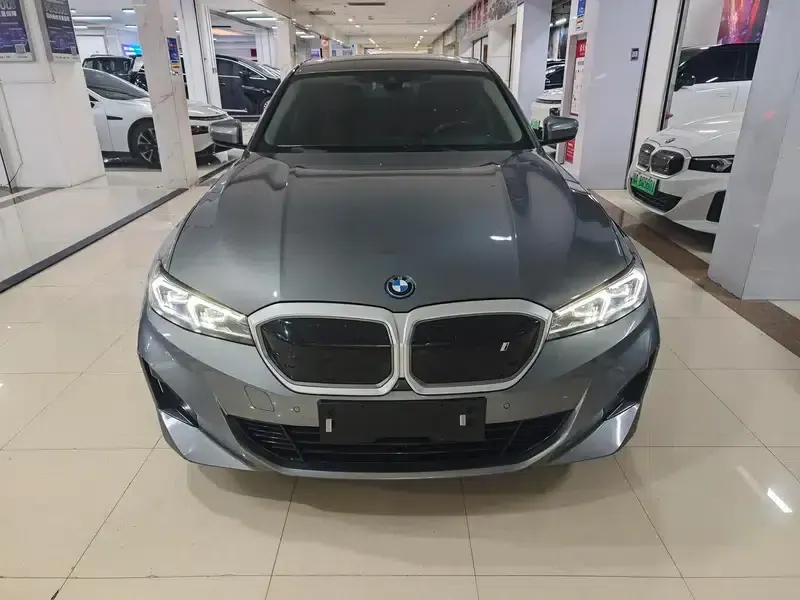 BMW i3 2025 eDrive35L — миниатюра 2