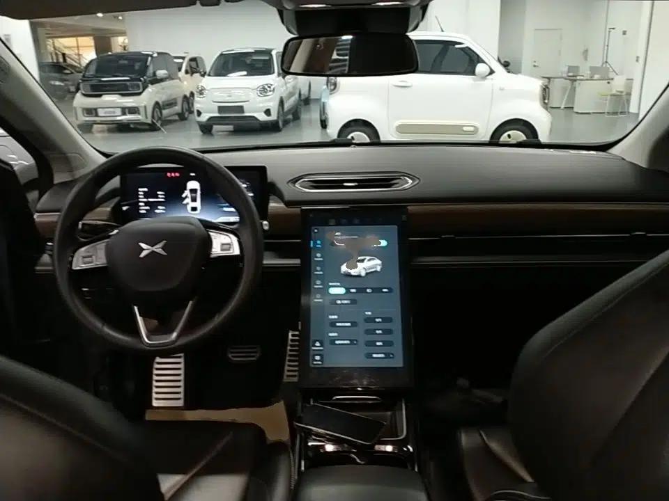 XPeng P5 2023 Smart Drive Edition — миниатюра 12