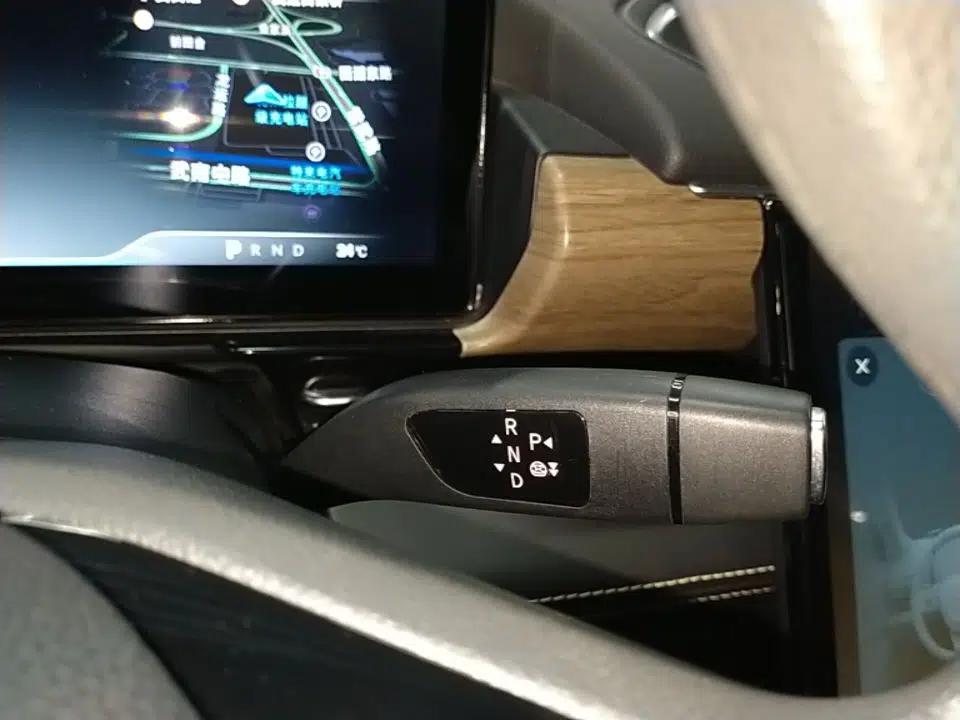 XPeng P5 2023 Smart Drive Edition — миниатюра 16