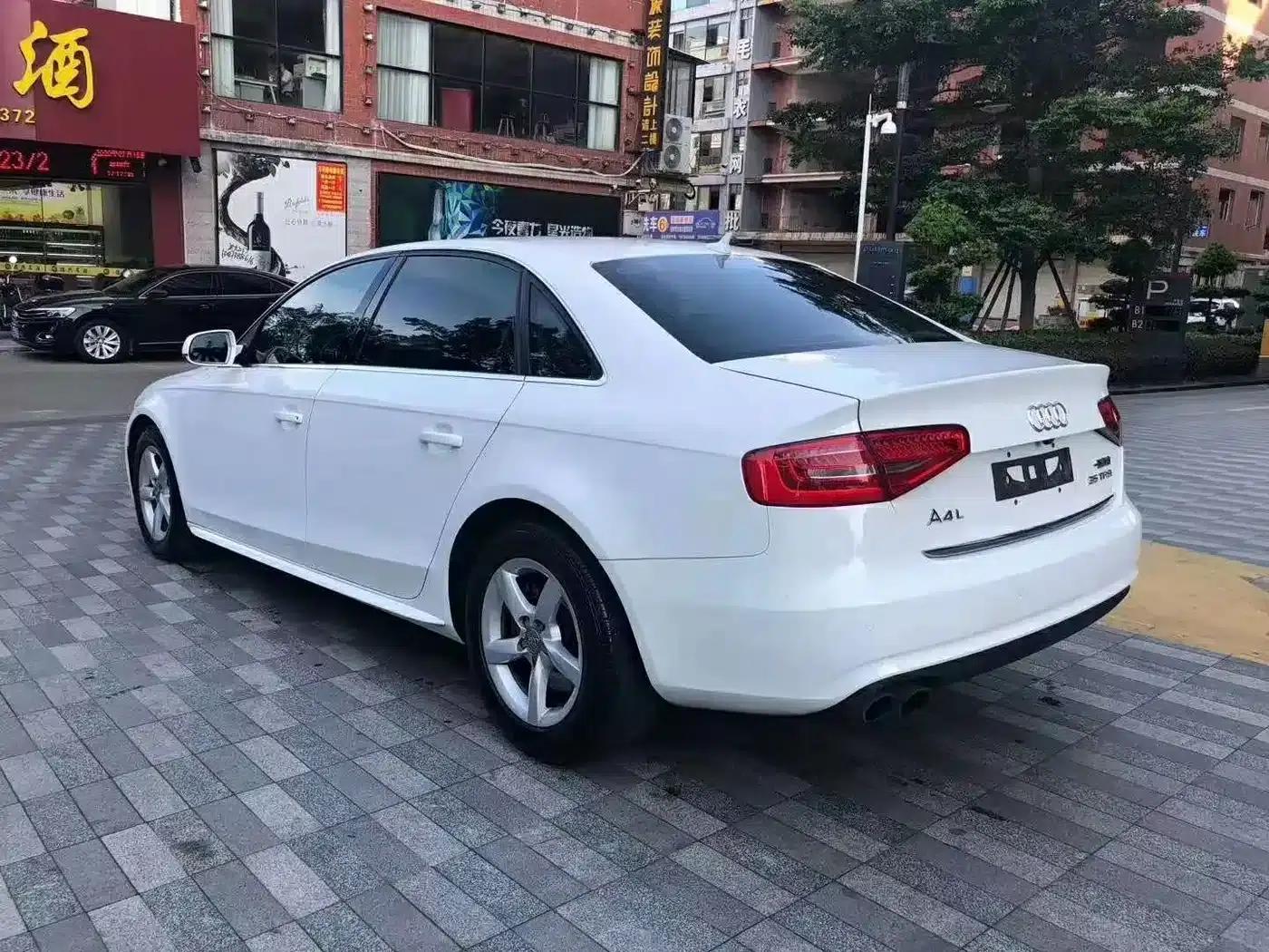 Audi A4L 2013 35 TFSI Automatic Technology Edition — миниатюра 7