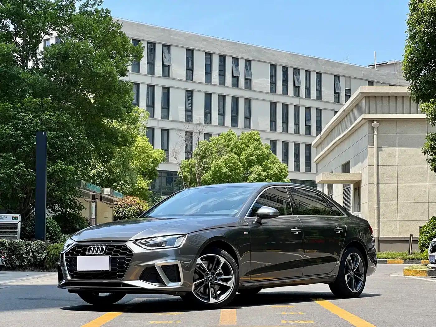 Audi A4L 2022 40 TFSI Fashion Dynamic Edition — миниатюра 1
