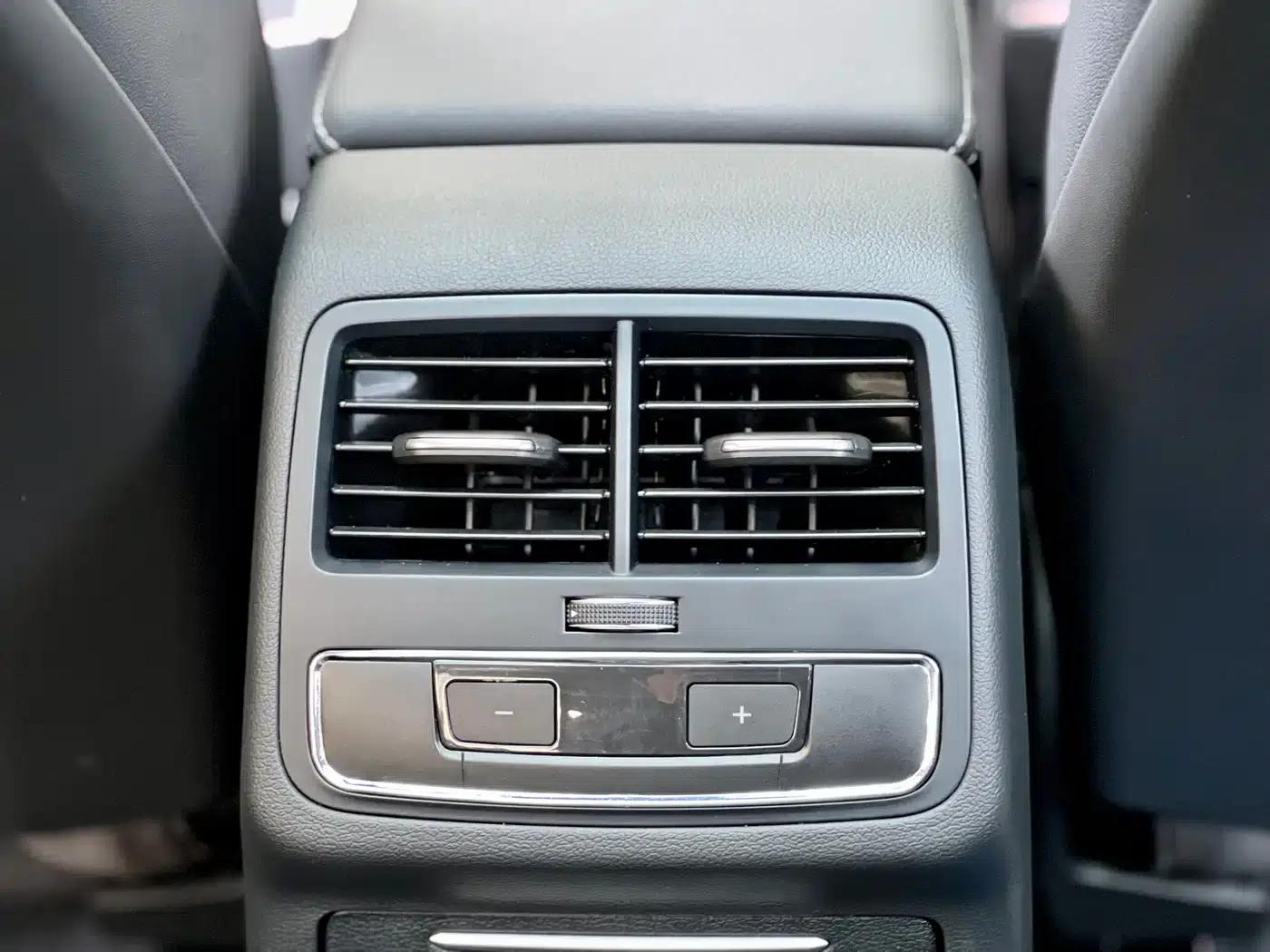 Audi A4L 2022 40 TFSI Fashion Dynamic Edition — миниатюра 18