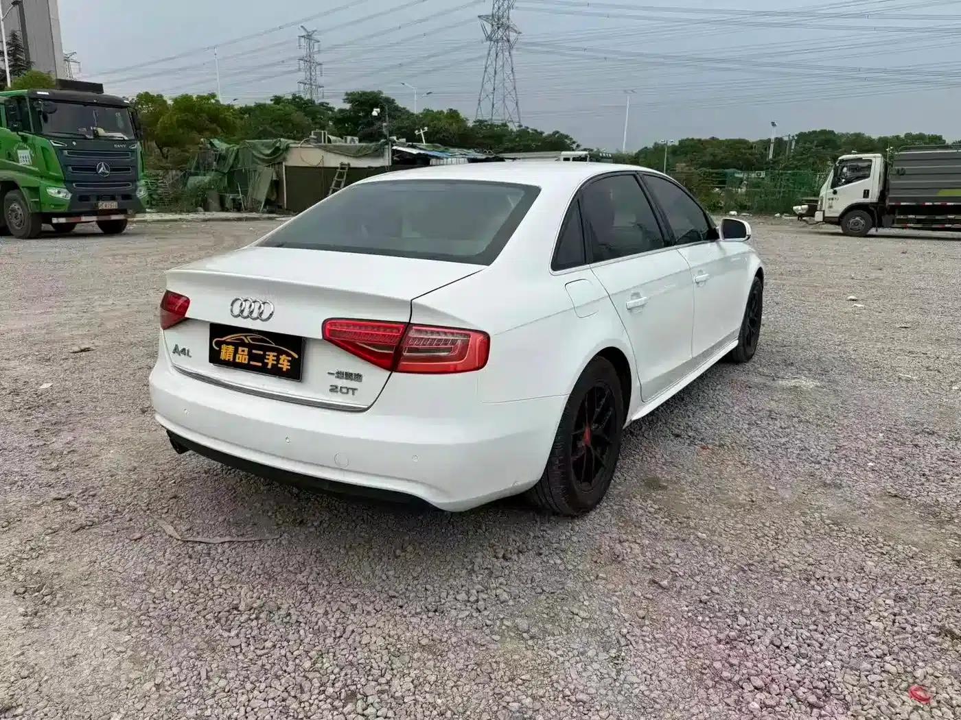 Audi A4L 2013 35 TFSI Automatic Comfort — миниатюра 9