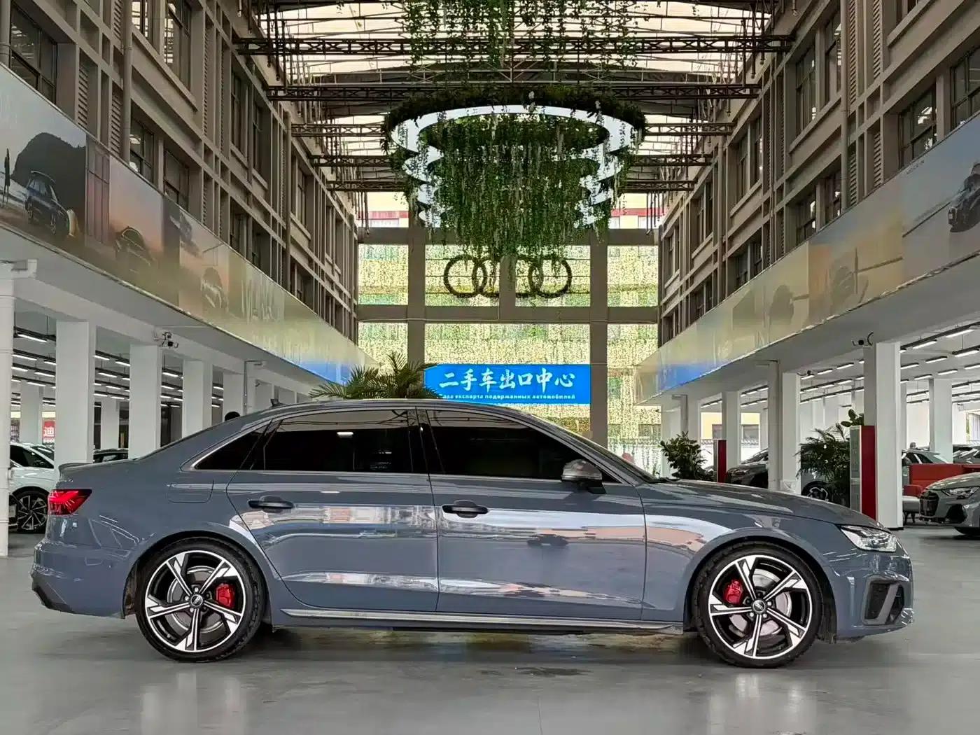 Audi A4L 2022 40 TFSI quattro RS Package (Sports Edition) — миниатюра 3