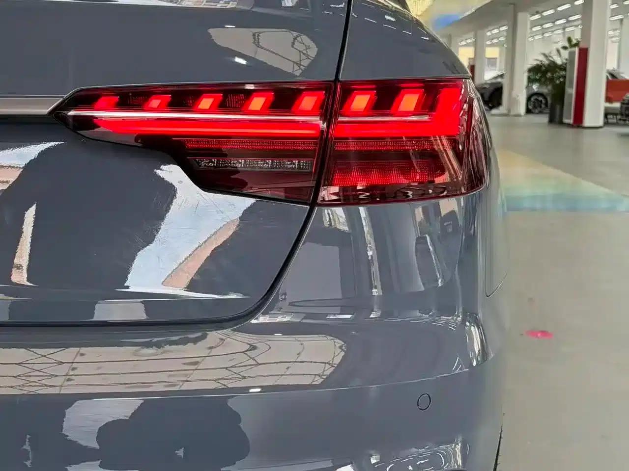 Audi A4L 2022 40 TFSI quattro RS Package (Sports Edition) — миниатюра 6