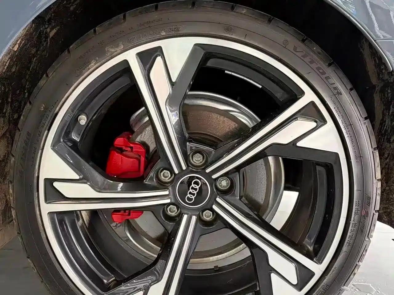 Audi A4L 2022 40 TFSI quattro RS Package (Sports Edition) — миниатюра 9