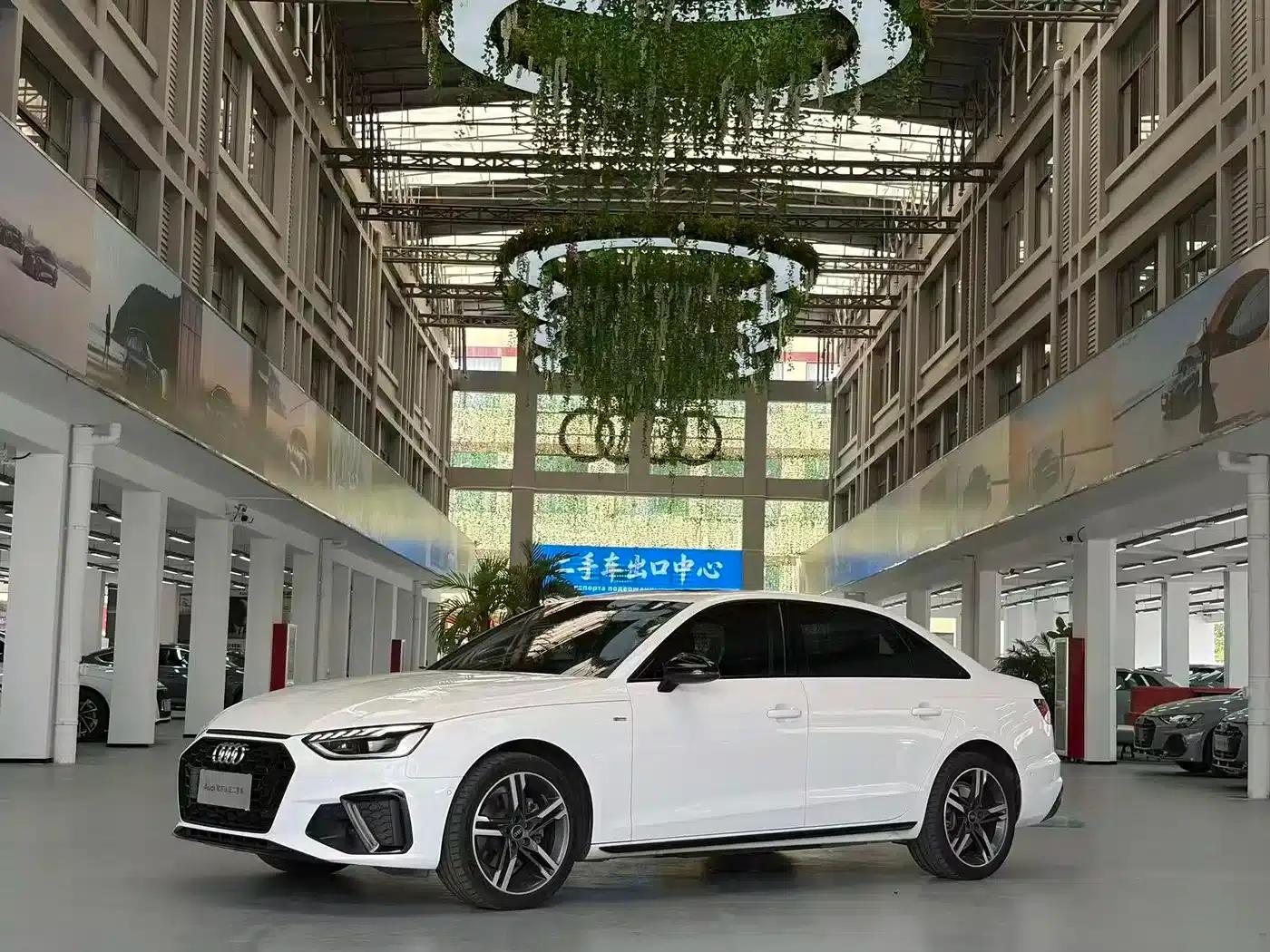 Audi A4L 2022 40 TFSI Luxury Dynamic — миниатюра 1