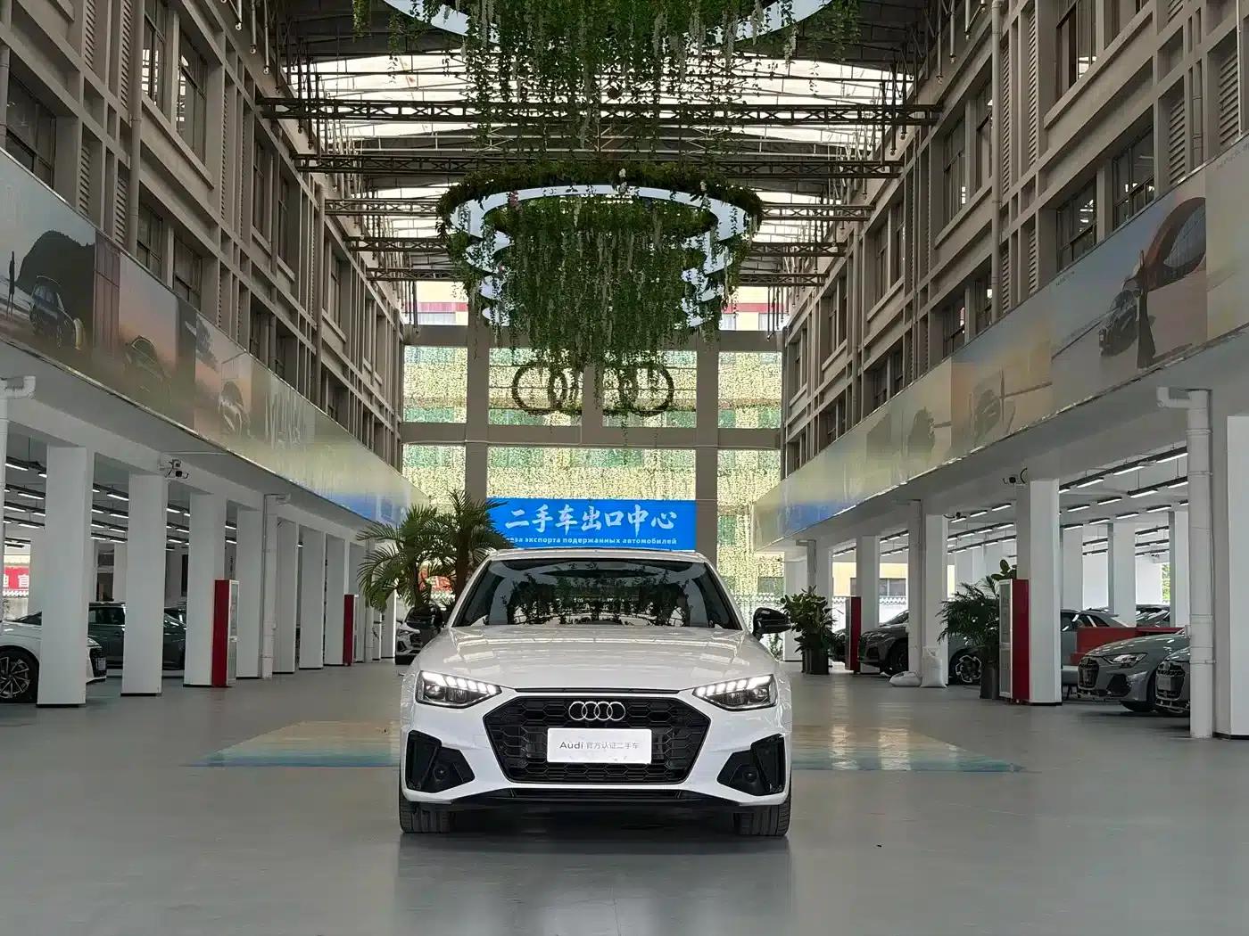 Audi A4L 2022 40 TFSI Luxury Dynamic — миниатюра 2