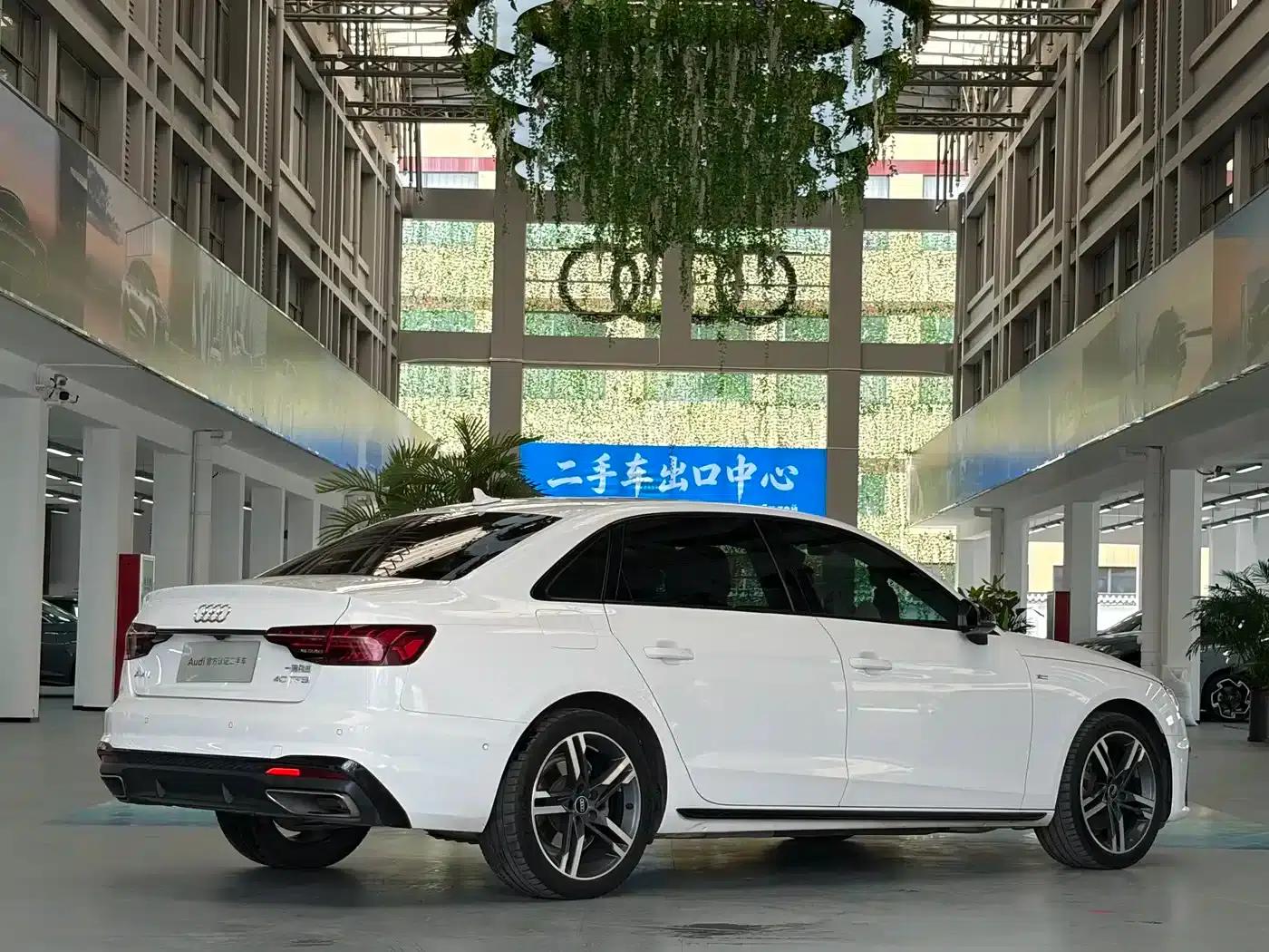 Audi A4L 2022 40 TFSI Luxury Dynamic — миниатюра 4