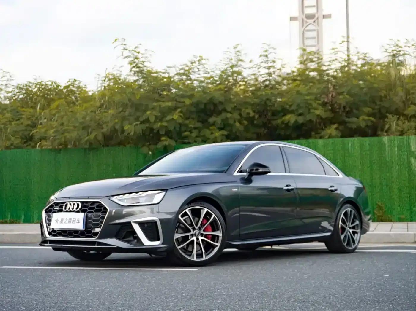 Audi A4L 2020 40 TFSI quattro Luxury Dynamic — миниатюра 1