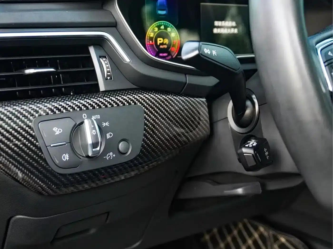 Audi A4L 2020 40 TFSI quattro Luxury Dynamic — миниатюра 18